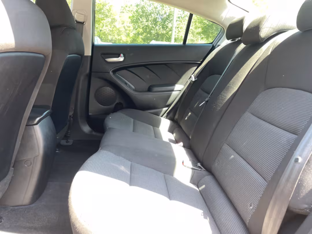 2017 Kia Forte - 3KPFK4A75HE088957 - Image #14